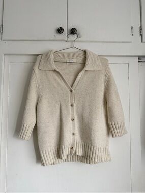 DISSH Cream V-Neck Sweater
